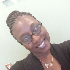 Meet your Posher, Lila